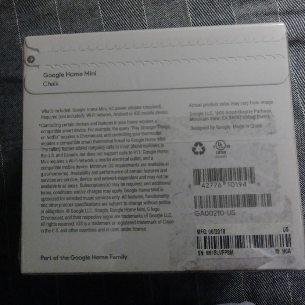 Google Home Mini - Picture 3 of 4